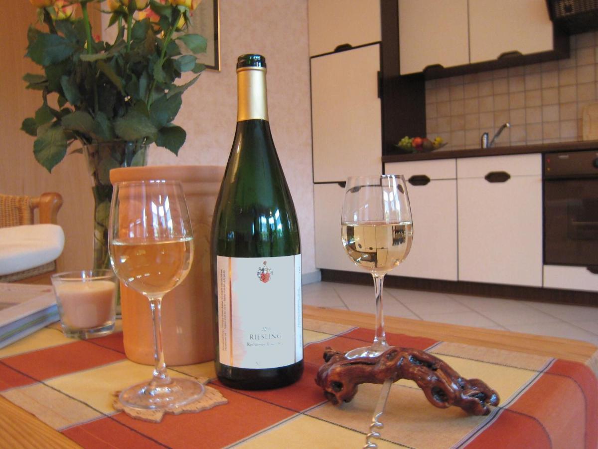 Sch Ne Wohnung In Der Moselregion Kinheim エクステリア 写真