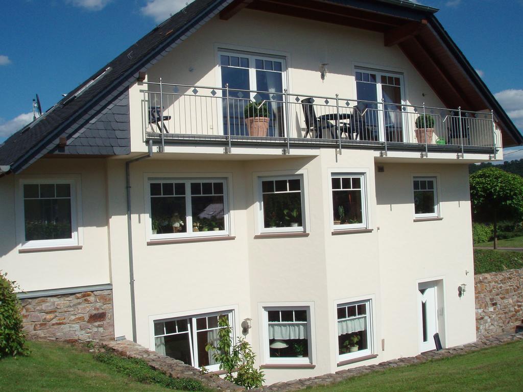 Sch Ne Wohnung In Der Moselregion Kinheim エクステリア 写真