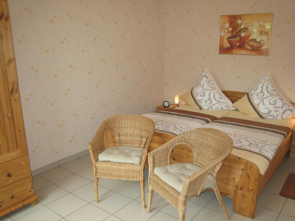 Sch Ne Wohnung In Der Moselregion Kinheim エクステリア 写真